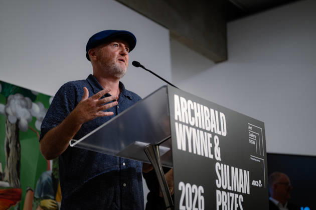 ARCHIBALD PRIZE 2026, Artist Richard Lewer speaks after winning the Archibald Prize 2026, at Naala Nura, Art Gallery of New South Wales in Sydney, Friday, May 8, 2026. ( NO ARCHIVING Sydney New South Wales Australia  Copyright: xGEORGExCHANx 20260508129911332738