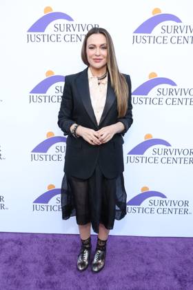 Alyssa Milano attends the 2026 Bridge to Justice Gala in Los Angeles Los Angeles CA May 7 Alyssa Milano attends the 2026 Bridge to Justice Gala hosted by The Survivor Justice Center on May 7, 2026 Credit AdMedia 455688 2026 05 07 Los Angeles United States Milano, Alyssa  Copyright: xAdMediax STAR_455688_013