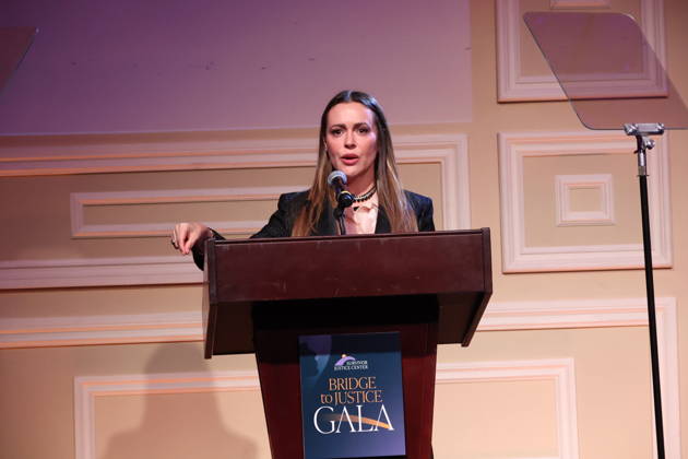 Alyssa Milano attends the 2026 Bridge to Justice Gala in Los Angeles Los Angeles CA May 7 Alyssa Milano speaks at the 2026 Bridge to Justice Gala hosted by The Survivor Justice Center on May 7, 2026 Credit AdMedia 455688 2026 05 07 Los Angeles United States Milano, Alyssa  Copyright: xAdMediax STAR_455688_038
