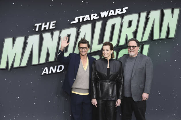 Pedro Pascal, Sigourney Weaver und Jon Favreau beim Fan Event zum Kinofilm Star Wars: The Mandalorian and Grogu im im Cineworld Leicester Square. London, 07.05.2026