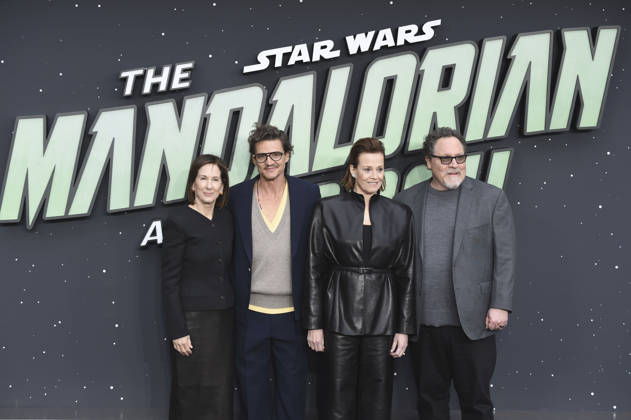 Kathleen Kennedy, Pedro Pascal, Sigourney Weaver und Jon Favreau beim Fan Event zum Kinofilm Star Wars: The Mandalorian and Grogu im im Cineworld Leicester Square. London, 07.05.2026