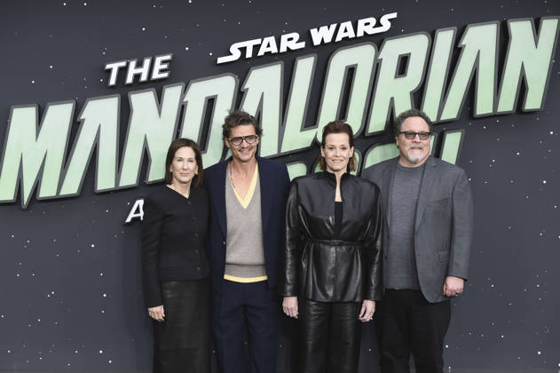 Kathleen Kennedy, Pedro Pascal, Sigourney Weaver und Jon Favreau beim Fan Event zum Kinofilm Star Wars: The Mandalorian and Grogu im im Cineworld Leicester Square. London, 07.05.2026