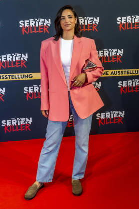 ABB SERIENKILLER- Amira Aly Moderatorin zu Gast bei der Eroeffnung der True Crime Ausstellung Serien Killer am 07.05.2026 in Köln Ehrenfeld NRW Deutschland