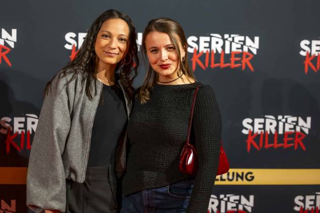 ABB SERIENKILLER- Shaolyn Fernandez Julia Wiedemann Schauspielerinen zu Gast bei der Eroeffnung der True Crime Ausstellung Serien Killer am 07.05.2026 in Köln Ehrenfeld NRW Deutschland