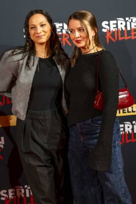 ABB SERIENKILLER- Shaolyn Fernandez Julia Wiedemann Schauspielerinen zu Gast bei der Eroeffnung der True Crime Ausstellung Serien Killer am 07.05.2026 in Köln Ehrenfeld NRW Deutschland