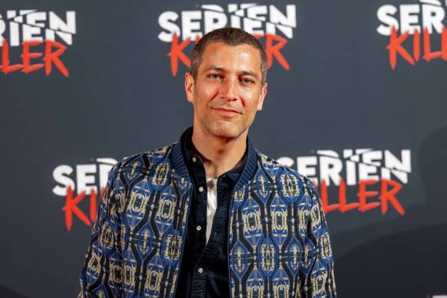 ABB SERIENKILLER- Florian Thunemann Schauspieler zu Gast bei der Eroeffnung der True Crime Ausstellung Serien Killer am 07.05.2026 in Köln Ehrenfeld NRW Deutschland