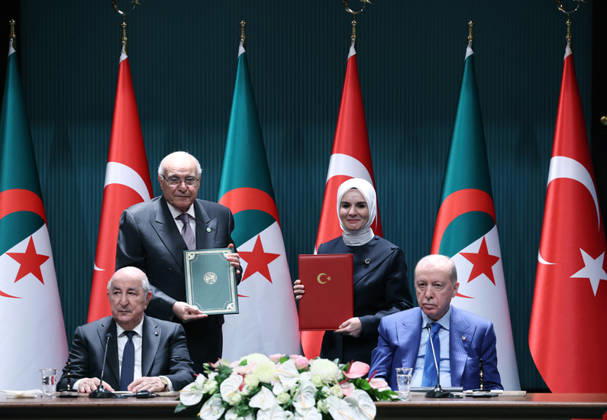 Turkish President Recep Tayyip Erdo?an presented his Algerian counterpart, Abdelmadjid Tebboune, Turkish President Recep Tayyip Erdo?an presented his Algerian counterpart, Abdelmadjid Tebboune, with the Order of the Republic following a joint press conference at the Presidential Complex in Ankara, after a meeting of the High-Level Strategic Council and the signing of cooperation agreements between the two countries. Ankara, Turkey, on May 7, 2026. Photo by Turkish presidency apaimages Istanbul Istanbul Turkey 080526_Turkey_TPO_00(1) Copyright: xapaimagesxTurkishxpresidencyx xapaimagesx