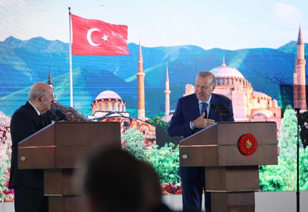 Turkish President Recep Tayyip Erdo?an presented his Algerian counterpart, Abdelmadjid Tebboune, Turkish President Recep Tayyip Erdo?an presented his Algerian counterpart, Abdelmadjid Tebboune, with the Order of the Republic following a joint press conference at the Presidential Complex in Ankara, after a meeting of the High-Level Strategic Council and the signing of cooperation agreements between the two countries. Ankara, Turkey, on May 7, 2026. Photo by Turkish presidency apaimages Istanbul Istanbul Turkey 080526_Turkey_TPO_00(11) Copyright: xapaimagesxTurkishxpresidencyx xapaimagesx