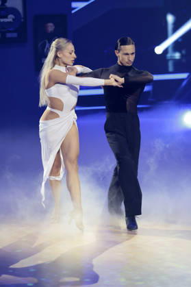 Milano mit Marta Arndt in der neunten Live-Show der 19. Staffel der RTL-Tanzshow Let s Dance im MMC Coloneum. Köln, 08.05.2026