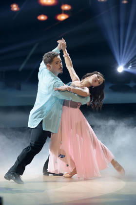Gustav Schäfer mit Anastasia Maruster in der neunten Live-Show der 19. Staffel der RTL-Tanzshow Let s Dance im MMC Coloneum. Köln, 08.05.2026