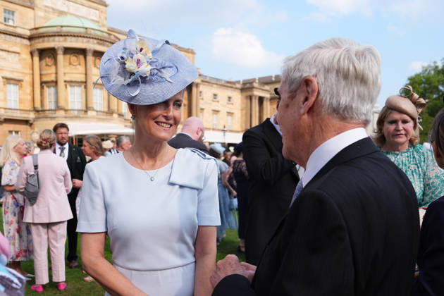 Royal Garden Party at Buckingham Palace The Duchess of Edinburgh meets guests during a Royal Garden Party at Buckingham Palace, London, to celebrate frontline workers from across the United Kingdom and recognise the dedication and contribution of those who serve their communities through volunteering, supporting charitable causes and working for emergency services. Picture date: Friday May 8, 2026., Credit:Aaron Chown PA ROTA - B68 Avalon UK, London  Copyright: xAaronxChownx xPAxROTAx-xB68x xAvalonx 1097409822