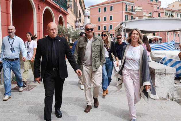 IPA84496416 - Sestri Levante, Avvistamenti di celebritÃ durante il RIFF Riviera International Film Festival. Nella foto: Claudio Amendola (Attore e conduttore televisivo) cammina sul lungomare  Copyright: xAlessandroxBremecx xx 84496416
