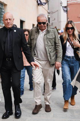 IPA84496860 - Sestri Levante, Avvistamenti di celebritÃ durante il RIFF Riviera International Film Festival. Nella foto: Claudio Amendola (Attore e conduttore televisivo) cammina sul lungomare  Copyright: xAlessandroxBremecx xx 84496860