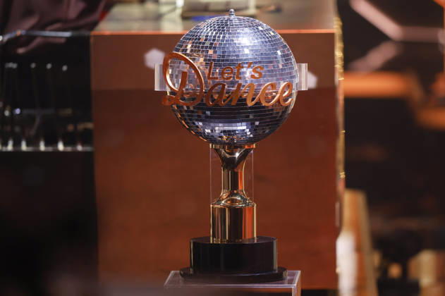 Der Pokal in der neunten Live-Show der 19. Staffel der RTL-Tanzshow Let s Dance im MMC Coloneum. Köln, 08.05.2026
