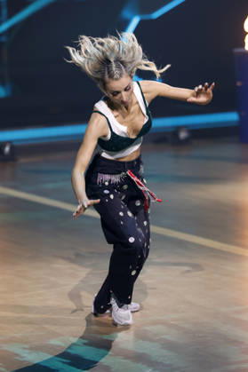 Anna-Carina Woitschack in der neunten Live-Show der 19. Staffel der RTL-Tanzshow Let s Dance im MMC Coloneum. Köln, 08.05.2026