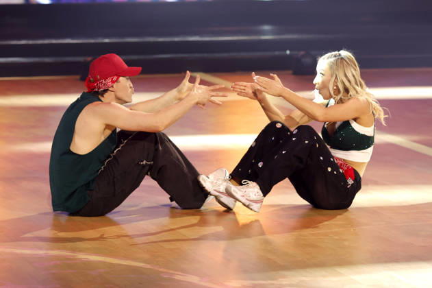 Anna-Carina Woitschack mit Evgeny Vinokurov in der neunten Live-Show der 19. Staffel der RTL-Tanzshow Let s Dance im MMC Coloneum. Köln, 08.05.2026