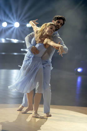 Jan Kittmann mit Kathrin Menzinger in der neunten Live-Show der 19. Staffel der RTL-Tanzshow Let s Dance im MMC Coloneum. Köln, 08.05.2026