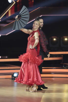 Joel Mattli mit Malika Dzumaev in der neunten Live-Show der 19. Staffel der RTL-Tanzshow Let s Dance im MMC Coloneum. Köln, 08.05.2026