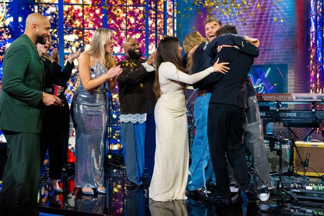 Finale TVOH HILVERSUM - Edson da Graca and Sanne van Assouw, Suzan Stortelder, Ruben Hillen and Freek Rikkerink at the announcement of the winner of The Voice of Holland (TVOH) 2026 in the RTL Tonight studio in Hilversum. Hilversum The Netherlands  Copyright: xMischaxSchoemakerx