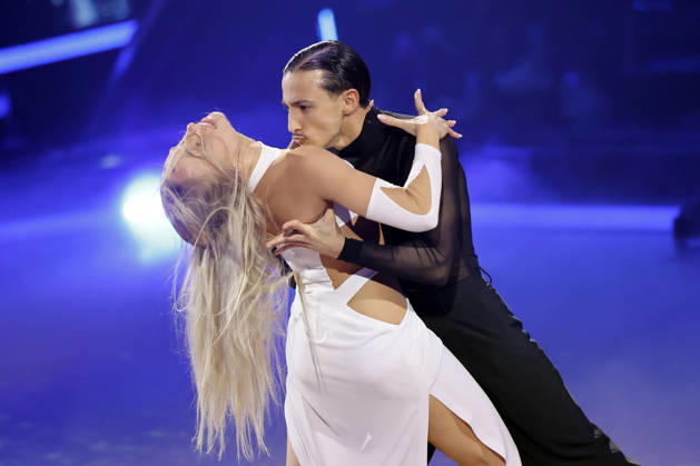 Sänger Milano (Milane Baybah) und Profitänzerin Marta Arndt bei der neunten Tanzshow der 19. Staffel der RTL-Tanzshow Lets Dance im Coloneum. Köln, 08.05.2026 NRW Deutschland Copyright: xChristophxHardtx