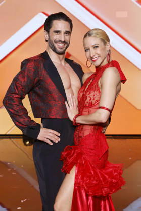 Schauspieler Jan Kittmann (GZSZ) und Tänzerin Kathrin Menzinger bei der neunten Tanzshow der 19. Staffel der RTL-Tanzshow Lets Dance im Coloneum. Köln, 08.05.2026 NRW Deutschland Copyright: xChristophxHardtx