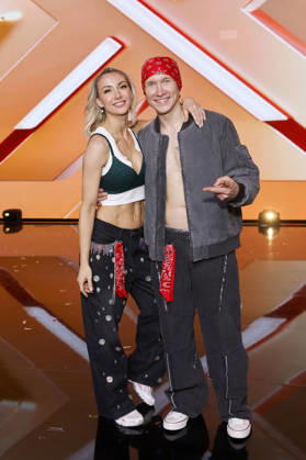 Sängerin Anna-Carina Woitschack und Tänzer Evgeny Vinokurov bei der neunten Tanzshow der 19. Staffel der RTL-Tanzshow Lets Dance im Coloneum. Köln, 08.05.2026 NRW Deutschland Copyright: xChristophxHardtx