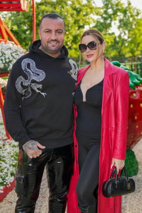 VIP-Abend im Gertrudenhof Erdbeerpark. Cosimo Citiolo & Nathalie Gaus beim VIP-Abend im Gertrudenhof Erdbeerpark am 08.05.2026 in Huerth. Hürth Gertrudenhof Erdbeerpark Nordrhein-Westfalen