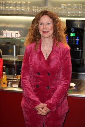 Marion Kracht führt bei diesem Theaterstück Regie, Premierenfeier der Komödie 53 Sonntage mit prominenten Gästen in der Komödie Winterhuder Fährhaus, Hamburg 8.5.2026