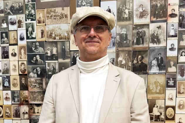 Die 61. Internationale Kunstausstellung Biennale Arte 2026 findet vom 9. Mai bis zum 22. November 2026 in Venedig statt. Das Event findet in Arsenale und in Giardini statt. Foto: Predrag Djakovic, geboren 1964, auch bekannt als Pedja, ist ein renommierter serbischer Maler und Musiker, der seit über vier Jahrzehnten in Prag lebt und arbeitet.