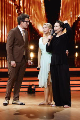 Daniel Hartwich, Anna-Carina Woitschack und Evgeny Vinokurovi in der neunten Live-Show der 19. Staffel der RTL-Tanzshow Let s Dance im MMC Coloneum. Köln, 08.05.2026