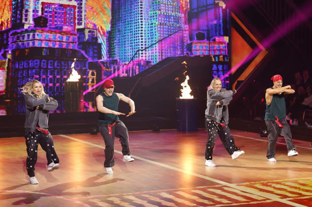 Anna-Carina Woitschack mit Evgeny Vinokurov und Milano mit Marta Arndt in der neunten Live-Show der 19. Staffel der RTL-Tanzshow Let s Dance im MMC Coloneum. Köln, 08.05.2026