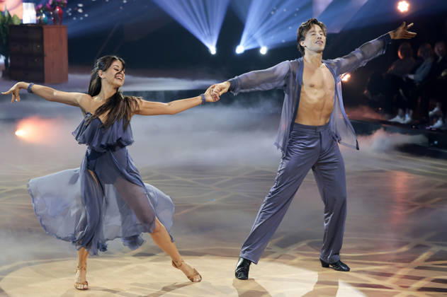 Joel Mattli und Malika Dzumaev in der neunten Live-Show der 19. Staffel der RTL-Tanzshow Let s Dance im MMC Coloneum. Köln, 08.05.2026
