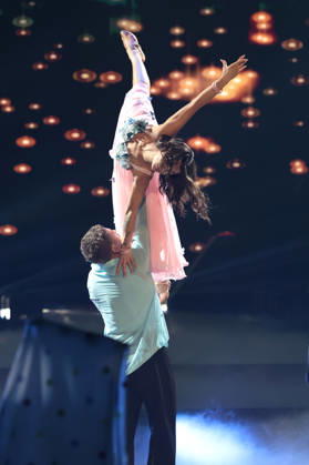 Gustav Schäfer mit Anastasia Maruster in der neunten Live-Show der 19. Staffel der RTL-Tanzshow Let s Dance im MMC Coloneum. Köln, 08.05.2026