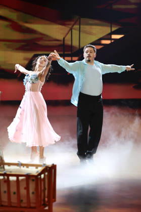 Gustav Schäfer mit Anastasia Maruster in der neunten Live-Show der 19. Staffel der RTL-Tanzshow Let s Dance im MMC Coloneum. Köln, 08.05.2026