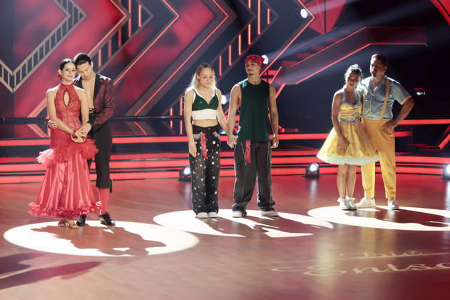 Malika Dzumaev, Joel Mattli, Marta Arndt, Milano, Anastasia Maruster und Gustav Schäfer in der neunten Live-Show der 19. Staffel der RTL-Tanzshow Let s Dance im MMC Coloneum. Köln, 08.05.2026