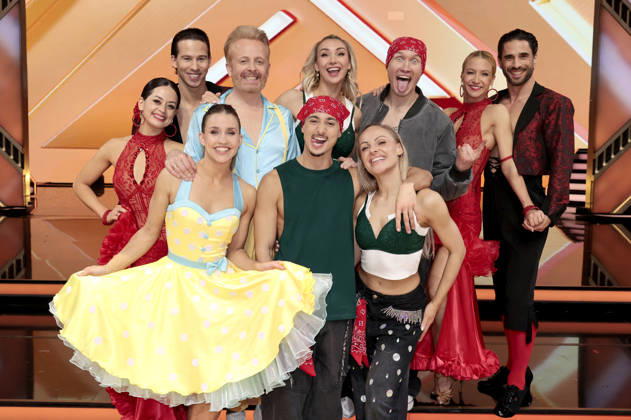 Malika Dzumaev, Joel Mattli, Mariia Maksina, Ross Antony, Milano, Anna-Carina Woitschack, Marta Arndt, Evgeny Vinokurov, Kathrin Menzinger und Jan Kittmann in der neunten Live-Show der 19. Staffel der RTL-Tanzshow Let s Dance im MMC Coloneum. Köln, 08.05.2026