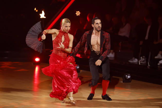 Schauspieler Jan Kittmann (GZSZ) und Tänzerin Kathrin Menzinger bei der neunten Tanzshow der 19. Staffel der RTL-Tanzshow Lets Dance im Coloneum. Köln, 08.05.2026 NRW Deutschland Copyright: xChristophxHardtx
