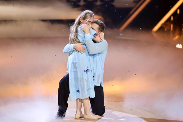 Schlagzeuger Gustav Schäfer (Tokio Hotel) - hier beim Tanz mit seiner Tochter Lotti - ist ausgeschieden bei der neunten Tanzshow der 19. Staffel der RTL-Tanzshow Lets Dance im Coloneum. Köln, 08.05.2026 NRW Deutschland Copyright: xChristophxHardtx