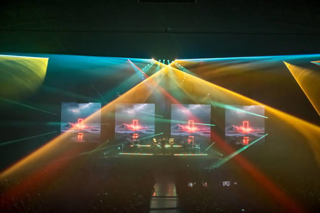 Christopher von Deylen alias Schiller während des Auftaktkonzerts der EUPHORIA In Surround Sound Die Arena Tour 2026 am 9. Mai 2026 in der QUARTERBACK Immobilien ARENA in Leipzig. Die aktuelle Tournee präsentiert das neue Album Euphoria mit immersiver Licht- und Surround-Show. Schiller 2026
