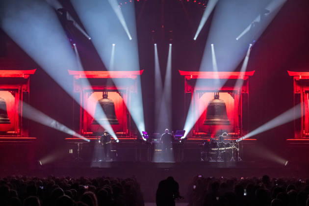 Christopher von Deylen alias Schiller während des Auftaktkonzerts der EUPHORIA In Surround Sound Die Arena Tour 2026 am 9. Mai 2026 in der QUARTERBACK Immobilien ARENA in Leipzig. Die aktuelle Tournee präsentiert das neue Album Euphoria mit immersiver Licht- und Surround-Show. Schiller 2026