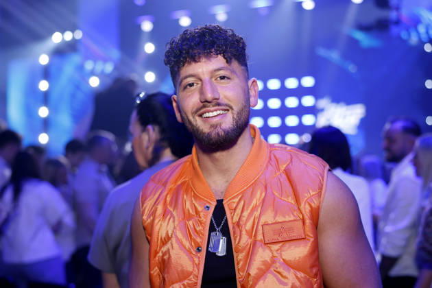 Sänger Momo Chahine im Finale der 22. Staffel der deutschen Gesangs-Castingshow Deutschland sucht den Superstar (DSDS) in den MMC-Studios. Köln, 09.05.2026 NRW Deutschland Copyright: xChristophxHardtx