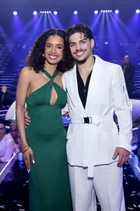 Die Kandidaten Noemi Stefaniak und Paco Lazar Simic als Paar im Finale der 22. Staffel der deutschen Gesangs-Castingshow Deutschland sucht den Superstar (DSDS) in den MMC-Studios. Köln, 09.05.2026 NRW Deutschland Copyright: xChristophxHardtx