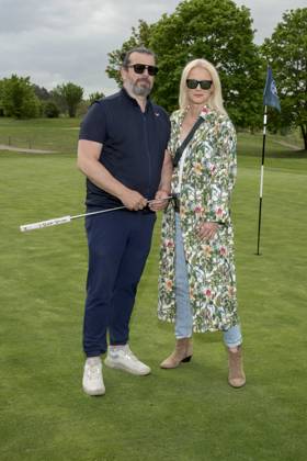 ABB PROMIGOLF- Franziska Knuppe mit Ehemann Christian Moestl zu Gast beim ersten Charity Promi-AM Golfturnier zu gunstemn von Kinderwohl Berlin und Geka e.V. auf dem Golf und Country Club am Motzener See in Mittenwalde Brandenburg am 09.05.2026 Brandenburg Deutschland