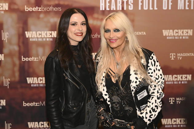 Jennifer Haben und Doro Pesch bei der Premiere des Magenta TV-Dokumentarfilms Wacken - Hearts Full of Metal auf dem DOK.fest München 2026 im Deutschen Theater. München, 09.05.2026