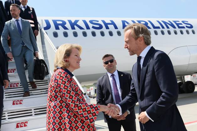 Queen Mathilde of Belgium is received by Belgian Ambassador to Turkey Hendrik Van De Velde, as she arrives for a Belgian economic mission to Turkey, in Istanbul on Sunday 10 May 2026. The Queen of the Belgians is visiting Turkey from 10 to 14 May.  BENOITxDOPPAGNE 173386433
