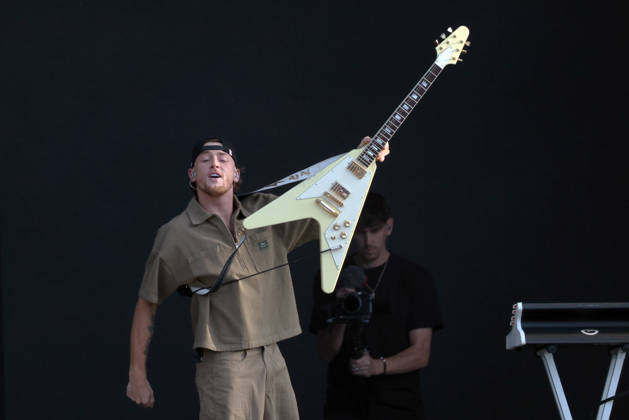 WASHINGTON, D.C. - MAY 9: Bailey Zimmerman performs during a headline post-play concert at the MAADEN LIV Golf Virginia tournament at Trump National Golf Club in Washington, D.C. on May 9, 2026. Copyright: xmpi34x