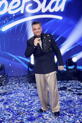 Kandidat Menowin Fröhlich gewinnt das Finale der 22. Staffel der deutschen Gesangs-Castingshow Deutschland sucht den Superstar (DSDS) in den MMC-Studios. Köln, 09.05.2026 NRW Deutschland Copyright: xChristophxHardtx