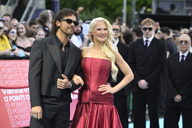 VIENNA, AUSTRIA 20260510 Linda Lampenius x Pete Parkkonen representing Finland on the turquoise carpet ahead of next week s semi finals and final of this year s Eurovision Song Contest ESC in Vienna, Austria WIEN AUSTRIA x10070x  Copyright: xJessicaxGow TTx EUROVISION 2026 TURQUOISE CARPET sHEEJe5l1dc