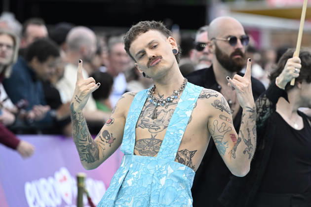 VIENNA, AUSTRIA 20260510 Jonas Lovv representing Norway on the turquoise carpet for next weeks semi-finals and final of this years Eurovision Song Contest ESC in Vienna, Austria VIENNA AUSTRIA x10070x  Copyright: xJessicaxGow TTx EUROVISION 2026 TURKOSA MATTAN PzXboYBS_bc