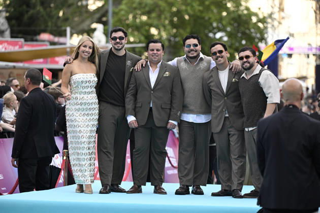 VIENNA, AUSTRIA 20260510 Bandidos do Cante representing Portugal on the turquoise carpet for next weeks semi-finals and final of this years Eurovision Song Contest ESC in Vienna, Austria VIENNA AUSTRIA x10070x Copyright: xJessicaxGow TTx EUROVISION 2026 TURKOSA MATTAN 9wgxSjRY9Pw